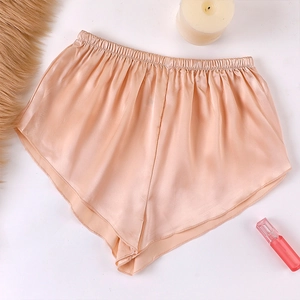 Short femme en satin soyeux taille haute orange clair pour un confort à domicile