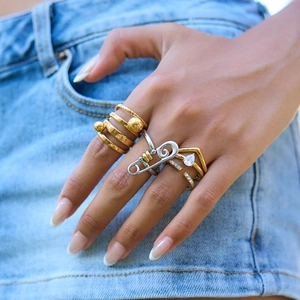 Bicolor Edelstahlring-Set in Sicherheitsnadel-Design mit Zirkonia-Akzenten