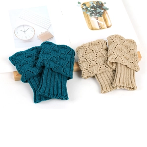 Grobe Strick-Beinstulpen in Blau und Beige mit dekorativem Lochmuster für Damenstiefel