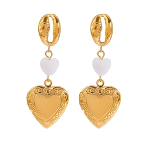 Vintage heart locket earrings with shell detail in gold-plated stainless steel