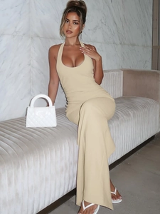 Robe moulante élégante dos nu beige à licou pour la mode d'été féminine