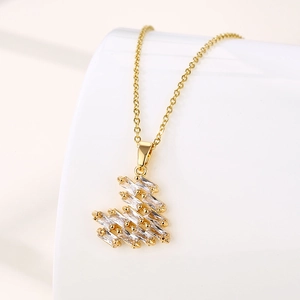 Heart Pendant Necklace Gold Plated Stainless Steel Chain With Baguette Zircon Clavicle Jewelry For Women Light Luxury