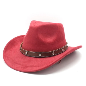 Cappello da cowboy rosso in finta pelle scamosciata con tesa e strass lucidi