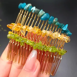Pettini per capelli fatti a mano con cristalli blu ambra e verdi e filo d'oro pregiato