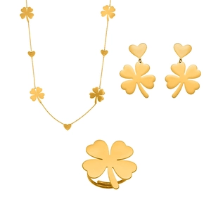 18K gold plated stainless steel jewelry set with clover and heart pendants