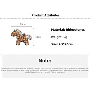 Detailed size chart for red rhinestone horse hair clip measuring 4.5 by 5.5cm