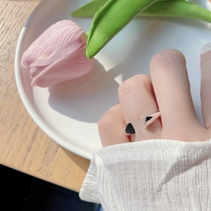 Minimalist 925 sterling silver open ring with black geometric triangle and silver cone