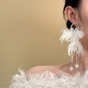 Elegant silver tassel earrings with zircon bow and white feather drop pearls for women