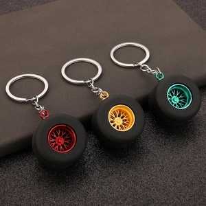Simulation Car Tyre Wheel Hub Keychain Zinc Alloy Rubber Mechanical Wheel Model Keyring For Car Fans Daily Decor Men Gift