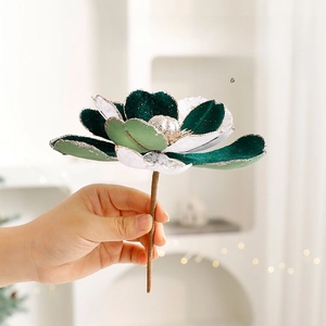Fleur de Noël en velours vert et blanc avec paillettes dorées pour décor de sapin