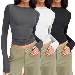 Dreierpack figurbetonte Langarmshirts für Damen in Dunkelgrau, Weiß und Schwarz