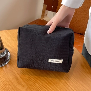 Damen Canvas Tragetasche in Schwarz mit Plissee-Struktur und Reißverschluss für Alltag