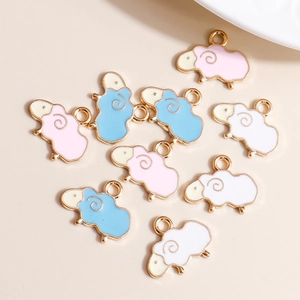 Gruppe süßer Schaf-Anhänger aus Legierung in Rosa, Blau und Creme für DIY-Schmuck