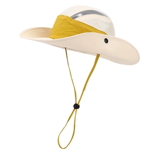 Cappello da sole in mesh ad asciugatura rapida con design patchwork e sottogola regolabile