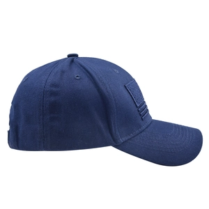 Vue latérale de la casquette tactique bleu marine avec zone auto-agrippante rectangulaire