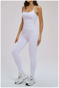 Detail of light purple yoga set featuring a U-neck sports bra and high-waisted leggings