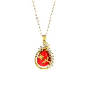 Fashionable red teardrop necklace with gold flower pattern and micro-set cubic zirconia