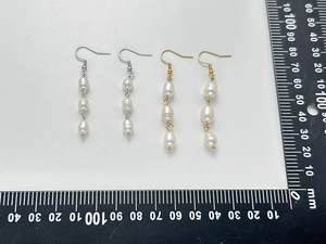 Detailed size measurement of baroque pearl drop earrings in gold and silver plating