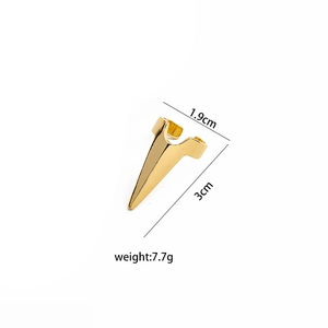 Spécifications de taille pour la bague griffe dorée Wolverine avec longueur 3cm et poids 7,7g