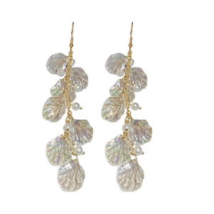 Elegant shell tassel earrings with white pearls and gold hooks for women