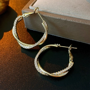 Créoles Doubles Torsadées Avec Incrustation De Zircon Cuivre Plaqué Or Et Tige En Argent Sterling 925 Pour Femmes