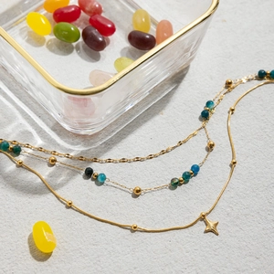 Collier multicouche en acier inoxydable doré 18 carats avec étoile et perles de pierre bleue
