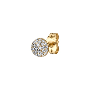 Macro shot of 18k gold flower stud earring featuring sparkling pave-set white diamonds