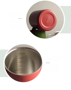Detail of SUS316 stainless steel inner lining with precise volume scale markings
