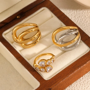 Hollow Geometric Stainless Steel Ring For Women Fashion Heart Zircon Inlaid Jewelry Gold Silver Tone