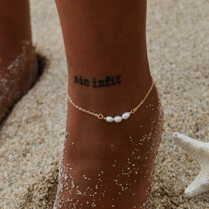 Minimalist 18K gold plated stainless steel anklet with three natural freshwater pearls
