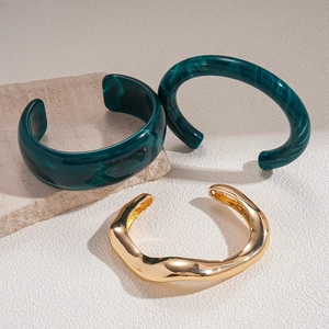 Retro geometric open bracelets with green marble resin texture and gold wave metal band
