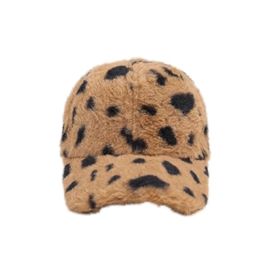 Casquette de baseball d'hiver en peluche à motif léopard pour femme avec visière