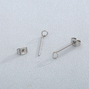 Boucles d'oreilles géométriques minimalistes en acier inoxydable argenté avec fermoirs