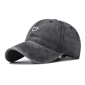 Washed Cotton Baseball Cap With Heart Embroidery Vintage Distressed Sun Protection Hat For Men Women Outdoor Adjustable