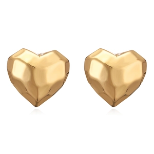 Minimalist gold-plated 3D heart-shaped stud earrings for women with a glossy metallic finish