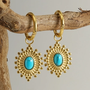 Boucles d'oreilles bohèmes en acier doré avec turquoise et design fleur de soleil