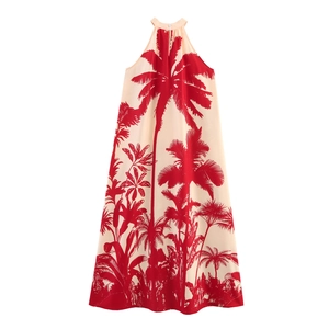 Robe de vacances dos nu avec imprimé palmier rouge sur une silhouette trapèze beige