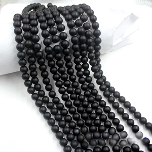 Detail of 8mm matte black agate beads strings for DIY jewelry making accessories