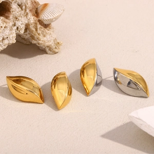 Leaf-shaped 18K gold-plated stainless steel earrings in gold and silver duo finishes