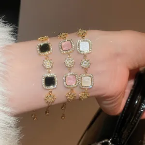 Bracelet En Zircon Carré Géométrique Pour Femme Cuivre Plaqué Or 18K Élégant Chaîne Coulissante Réglable Bijoux De Luxe