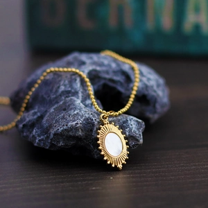 Vintage Stainless Steel Necklace Women Gold Tone Oval Sunburst Mother Of Artificial Pearl Pendant Bohemian Ball Chain