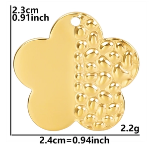 Detail of 18k gold plated flower pendant with hammer texture and size measurements
