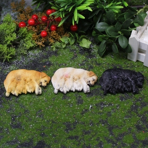 Miniatur-Golden-Retriever-Hundefiguren mit Welpen für die Gartenlandschafts-Dekoration