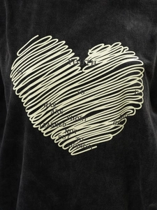 Vintage πλυμένο μαύρο βαμβακερό T-shirt με σχέδιο καρδιάς και στάμπα με σύνθημα