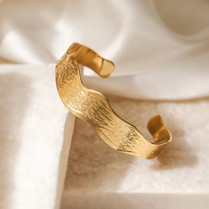 Minimalist gold wave geometric open C-shaped stainless steel bracelet for women