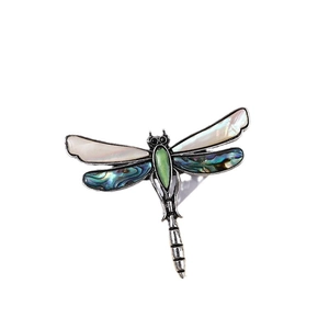 Spilla vintage a forma di libellula in metallo argentato e intarsio di abalone