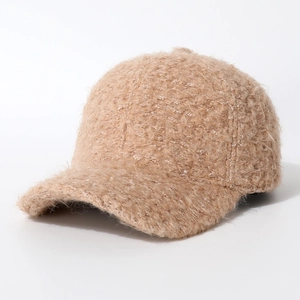 Casquette de baseball beige en polaire texturée pour un style tendance en automne et hiver