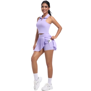 Détail de la jupe de tennis lavande avec short intégré et poche latérale pour téléphone
