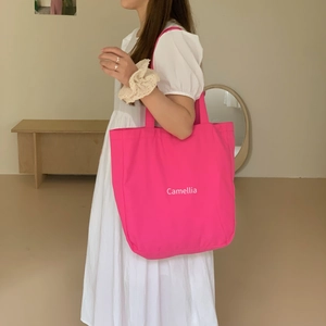 Rosafarbene Canvas-Einkaufstasche mit Camellia-Aufdruck für den täglichen Pendelverkehr