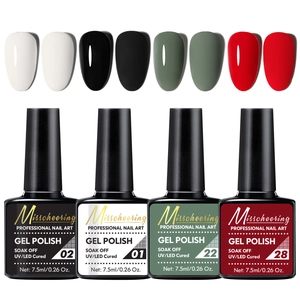 Détail de quatre flacons de vernis gel UV/LED 7,5ml en blanc, noir, vert et rouge